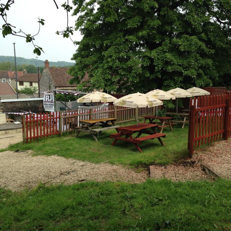 The Crown Inn Keynsham Exterior foto